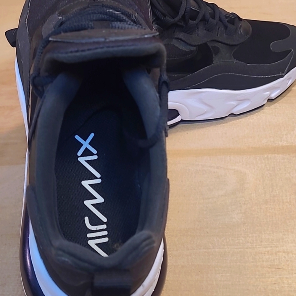 Nike Air Max 270 React Black White Women's Athletic Shoes CJ0619-002 - Picture 9 of 10